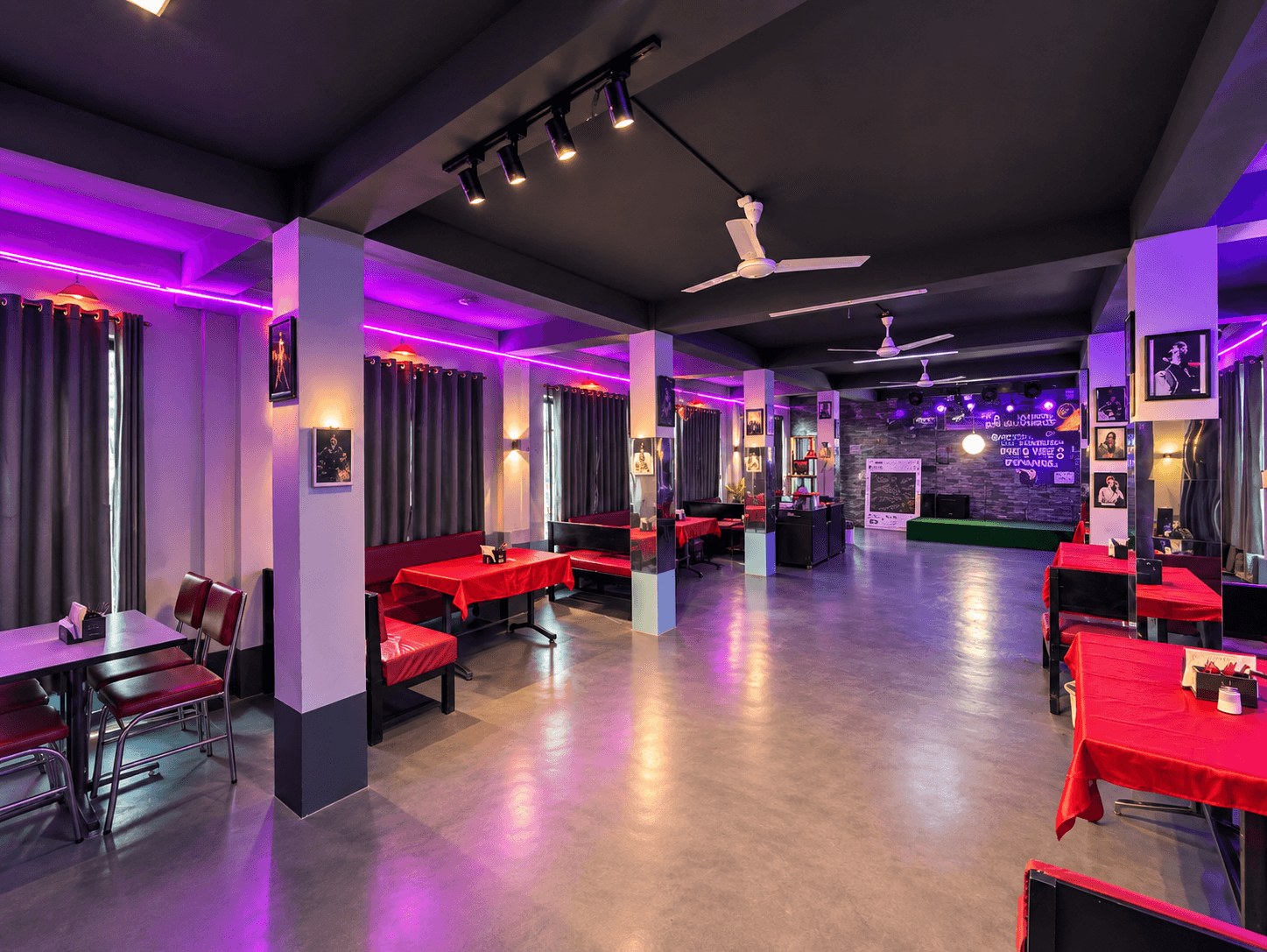 Inside The Retro Cafe 3